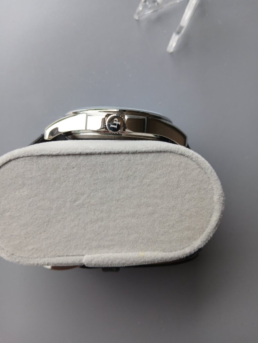 Lucien Piccard Watch - Picture 2 of 3